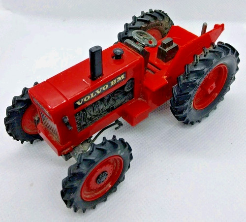 Britains volvo bm2654 - britains, red