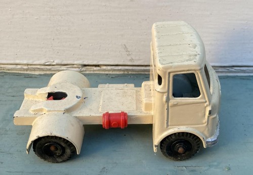Dinky toys aec cab spare - aec,